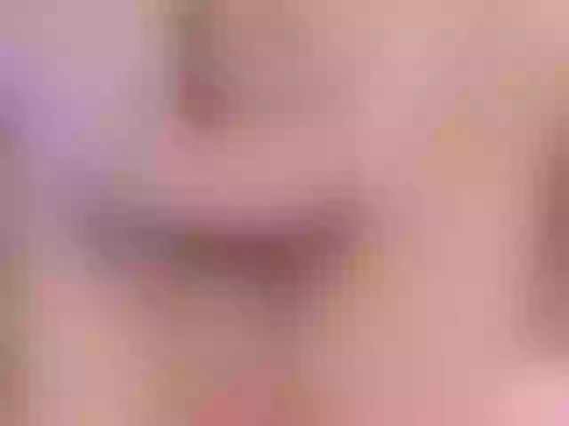 Live sex webcam photo for LennaRoss #277290795