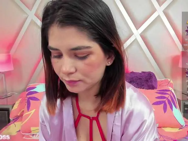 Live sex webcam photo for LennaRoss #277474551