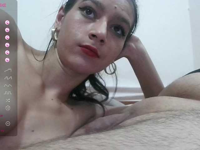 Live sex webcam photo for Lennajonshon #276693616