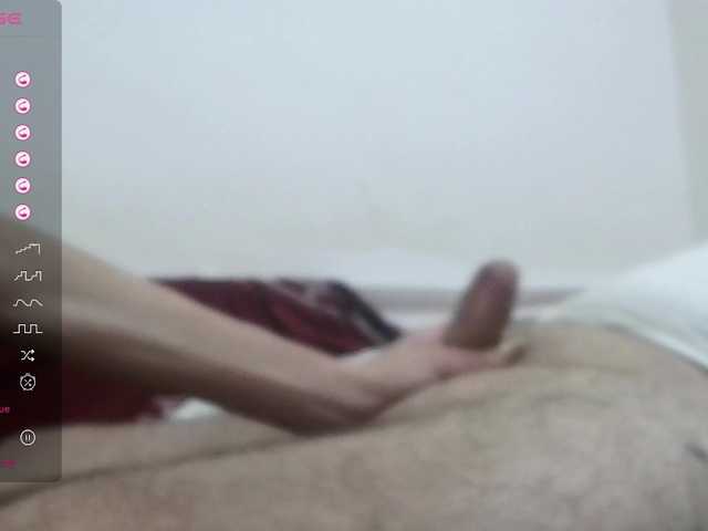 Live sex webcam photo for Lennajonshon #276756687