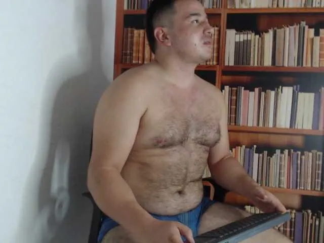 Live sex webcam photo for LeoSanto #277299666