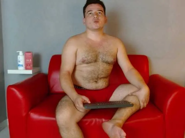 Live sex webcam photo for LeoSanto #277363041