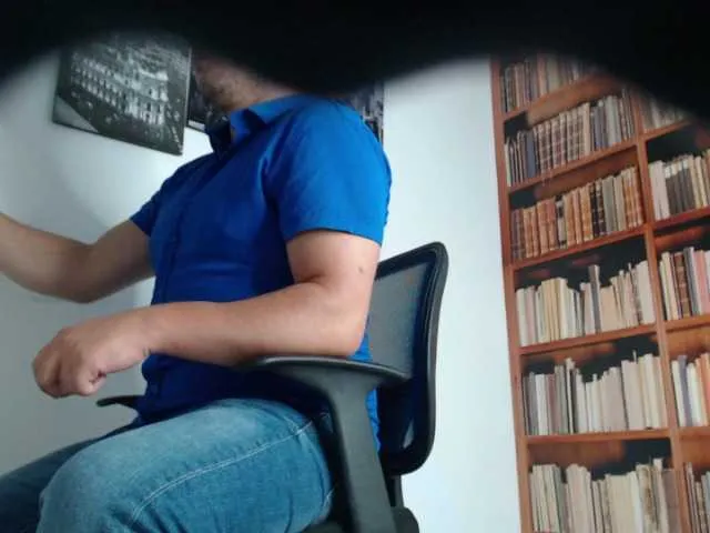 Live sex webcam photo for LeoSanto #277577181