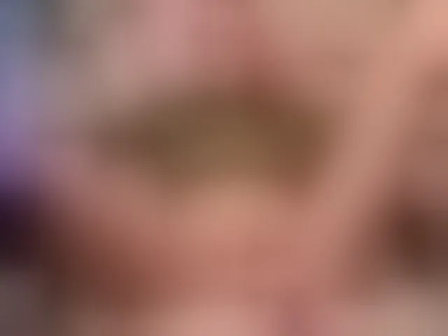 Live sex webcam photo for LeonaEviann #293411866