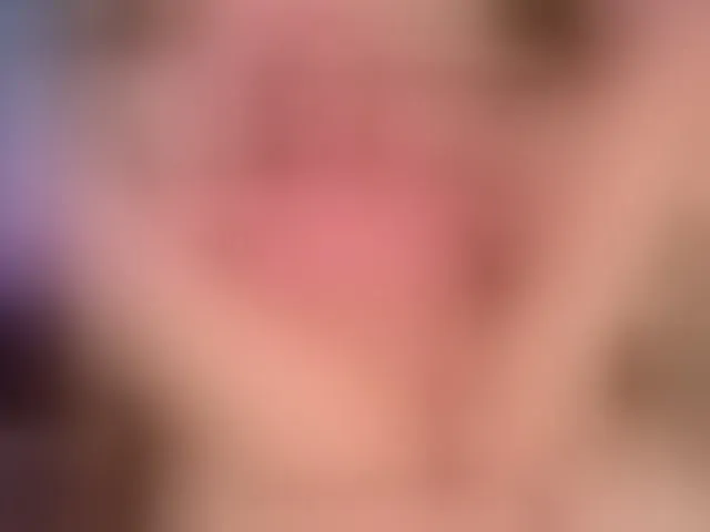 Live sex webcam photo for LeonaEviann #293622722