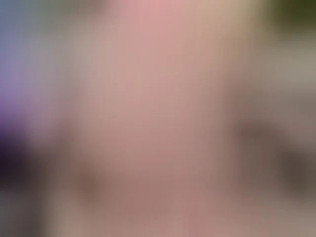 Live sex webcam photo for LeonaEviann #293631768
