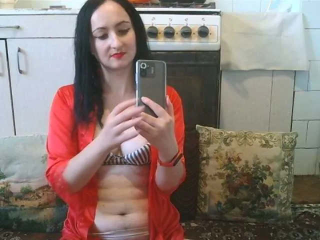 Live sex webcam photo for LeonaMagic #276459129