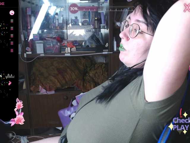 Live sex webcam photo for LeonaSona #290783776