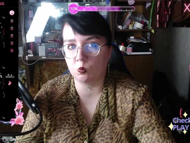 Live sex webcam photo for LeonaSona #290847166