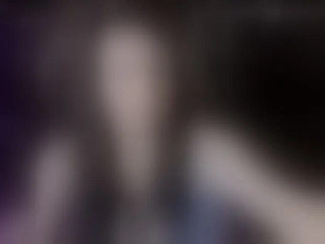 Live sex webcam photo for LeonaSona #293604068