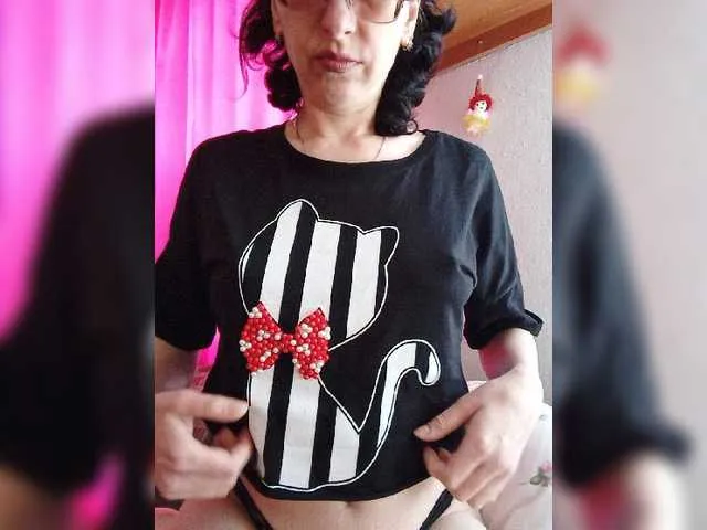 Live sex webcam photo for LeonaSplash #273513690