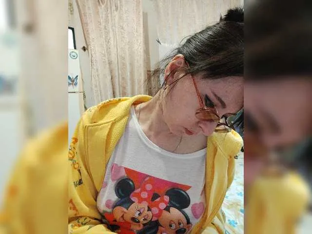 Live sex webcam photo for LeonaSplash #276865827