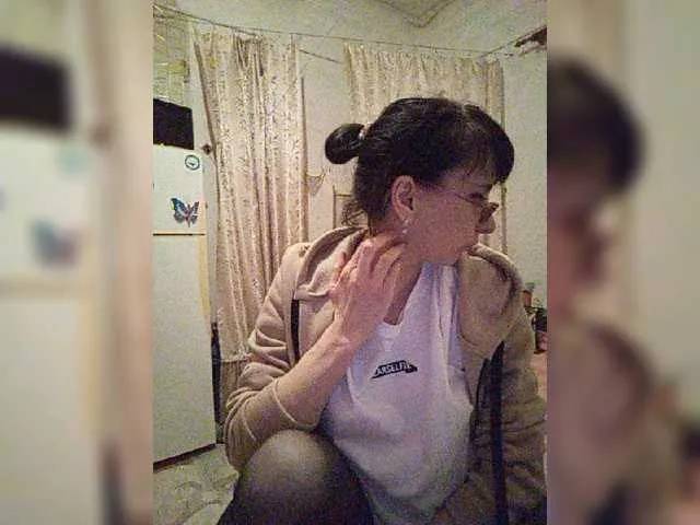 Live sex webcam photo for LeonaSplash #276993316