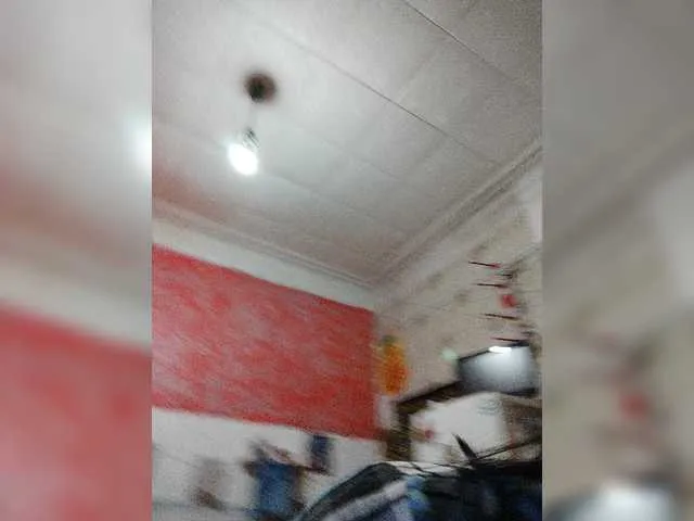 Live sex webcam photo for LeonaSplash #277026966