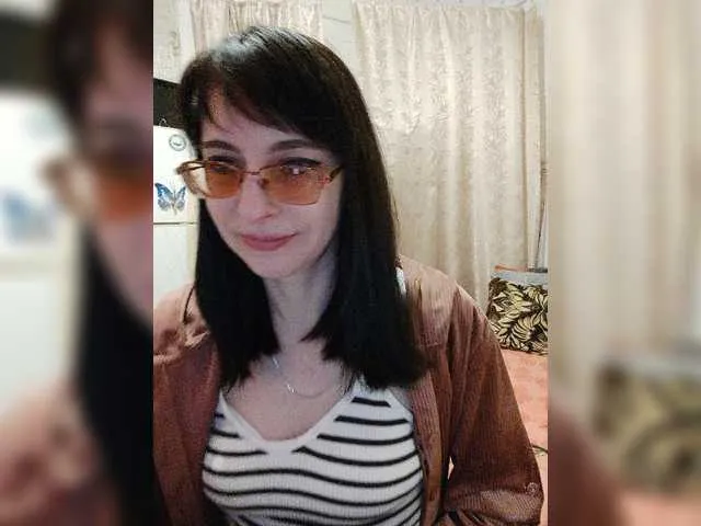 Live sex webcam photo for LeonaSplash #277042043