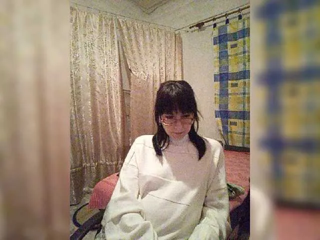 Live sex webcam photo for LeonaSplash #277382891