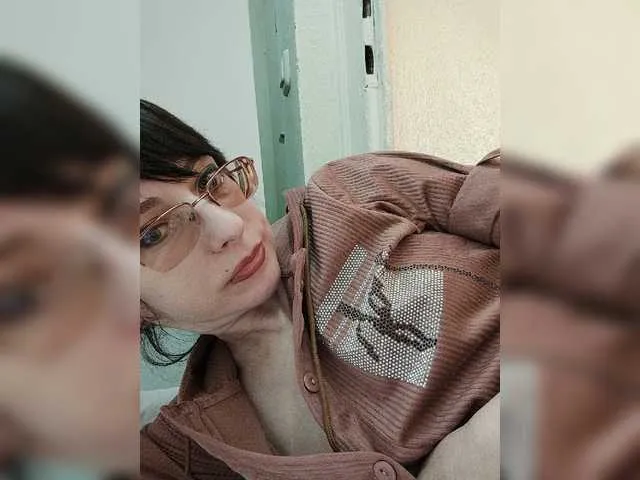 Live sex webcam photo for LeonaSplash #277536396