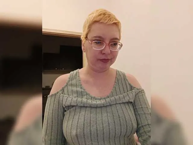 Live sex webcam photo for LeonaSplash #290637795