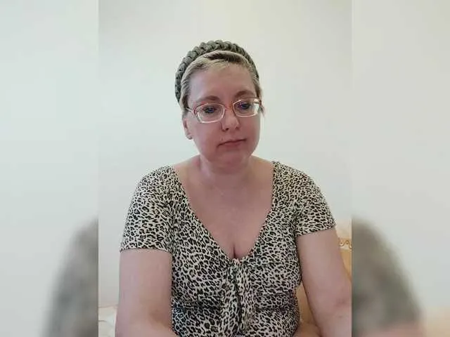 Live sex webcam photo for LeonaSplash #290890808