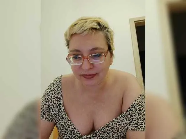 Live sex webcam photo for LeonaSplash #290916510