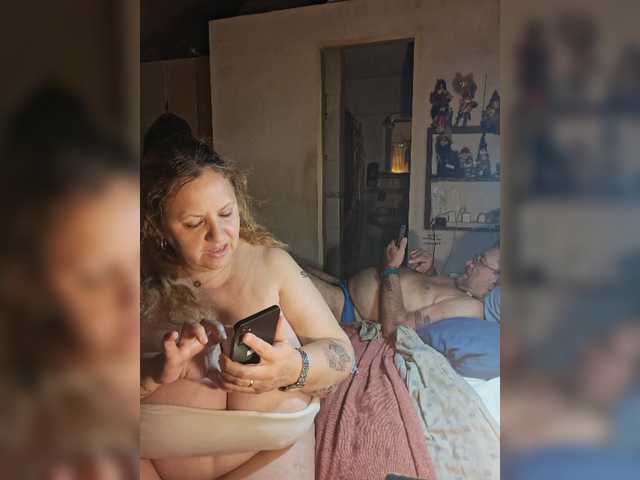 Live sex webcam photo for Leoncarpita #294184087