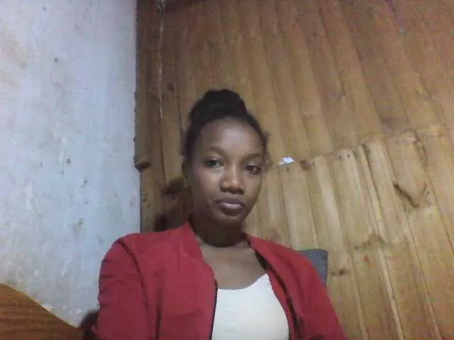 Live sex webcam photo for Leonette2 #278052416