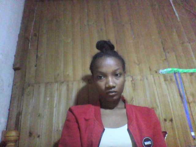 Live sex webcam photo for Leonette2 #278091077