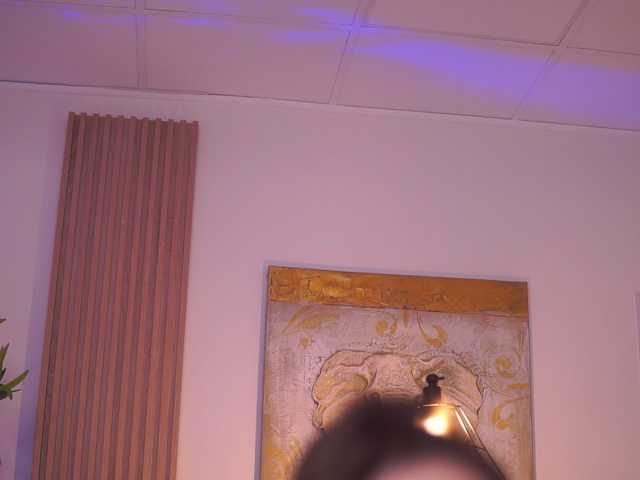 Live sex webcam photo for LesaisMore #291028929