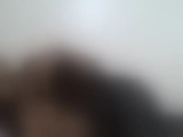 Live sex webcam photo for Leslie-ann1 #293467602