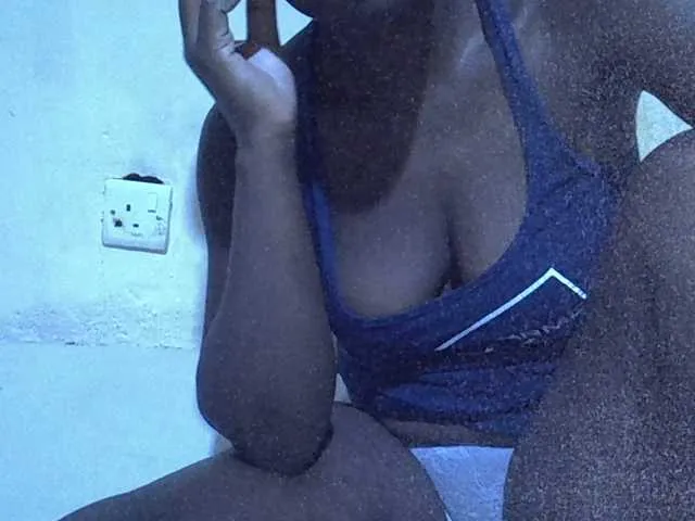 Live sex webcam photo for Leslie-villa #290944963