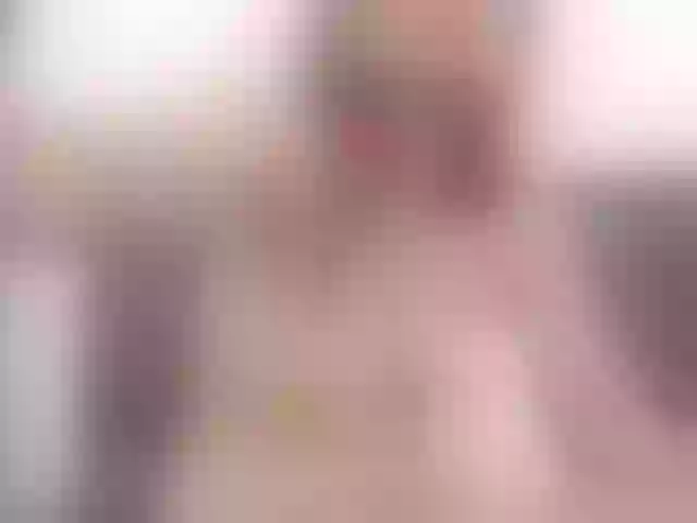 Live sex webcam photo for Lesliee22 #274023700