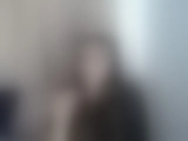 Live sex webcam photo for Lesliee22 #293264179