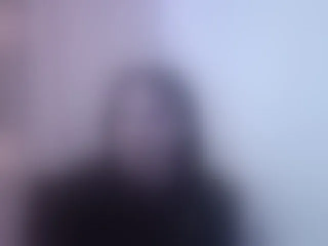Live sex webcam photo for Lesliee22 #293658415