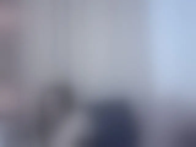 Live sex webcam photo for Lesliee22 #294115178