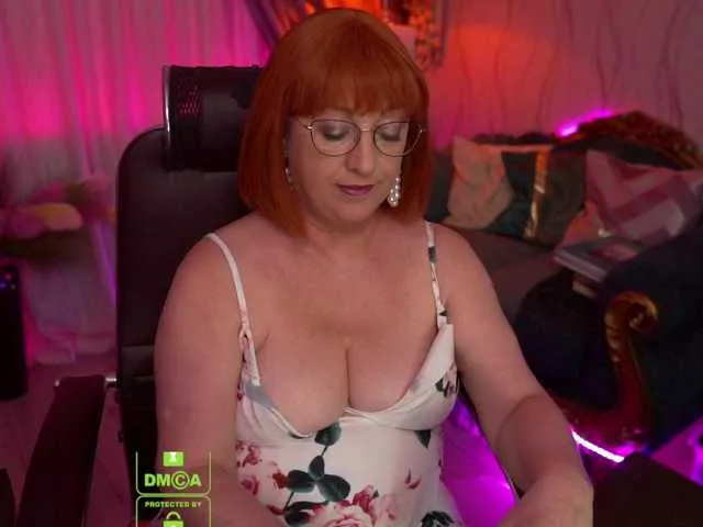 Live sex webcam photo for LessaWeb #287927767