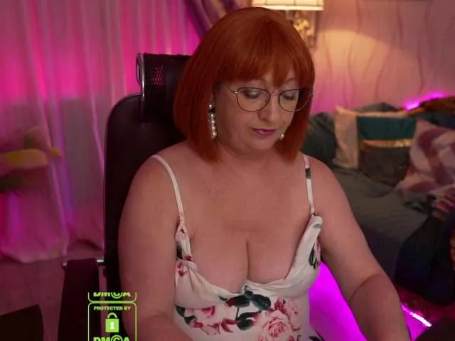 Live sex webcam photo for LessaWeb #287927805