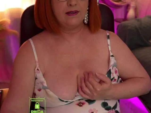 Live sex webcam photo for LessaWeb #287927813