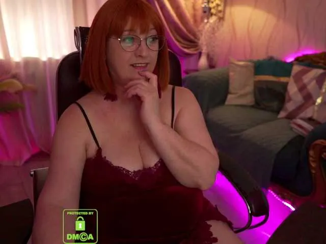 Live sex webcam photo for LessaWeb #287927864