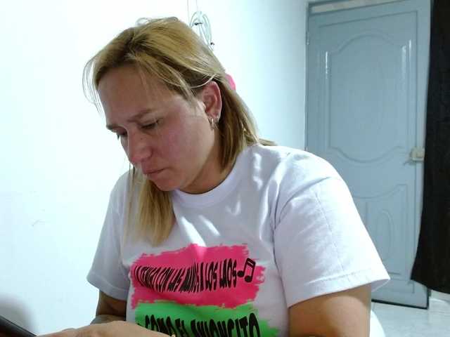 Live sex webcam photo for LestGoZarcley #277101457