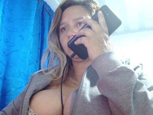 Live sex webcam photo for LestGoZarcley #277652012