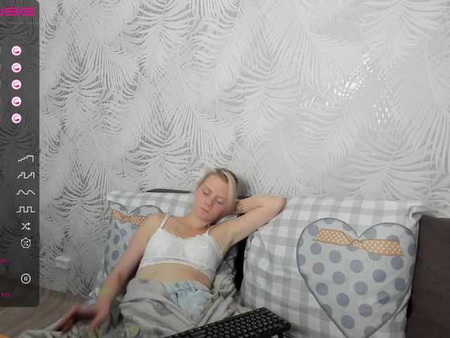 Live sex webcam photo for Lesya-Girl #275518799