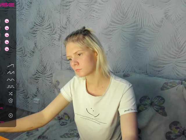 Live sex webcam photo for Lesya-Girl #275576052