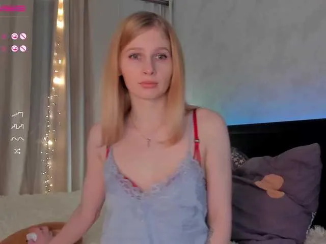 Live sex webcam photo for LesyaPrincess #271727376