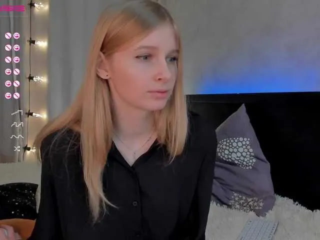 Live sex webcam photo for LesyaPrincess #272081061