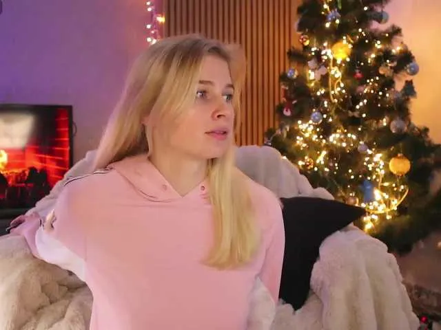 Live sex webcam photo for LesyaPrincess #276874543