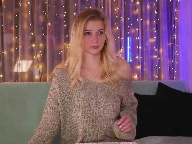 Live sex webcam photo for LesyaPrincess #277048894