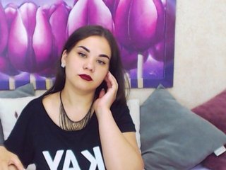 Live sex webcam photo for LeticiaGarcia #163210740