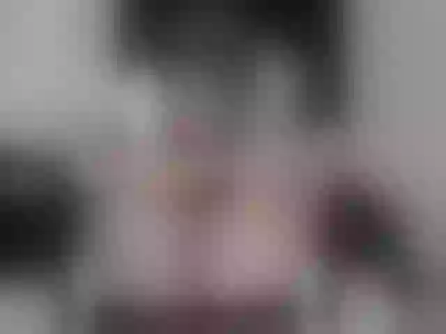 Live sex webcam photo for LettyWild #289400078