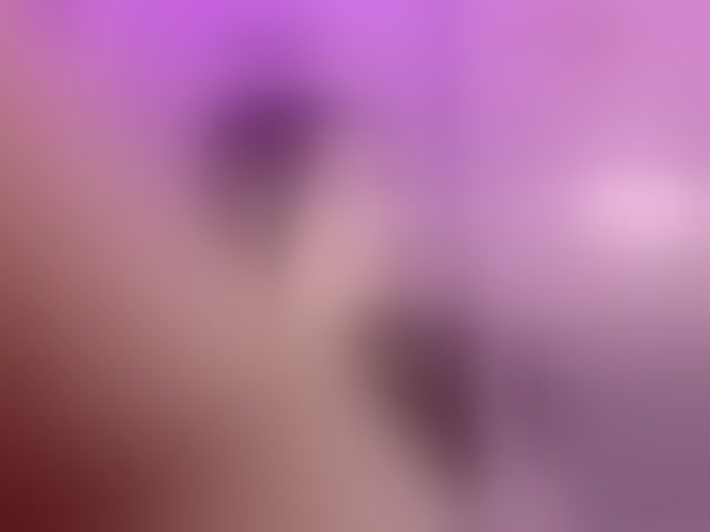 Live sex webcam photo for LevahMia1 #293983177