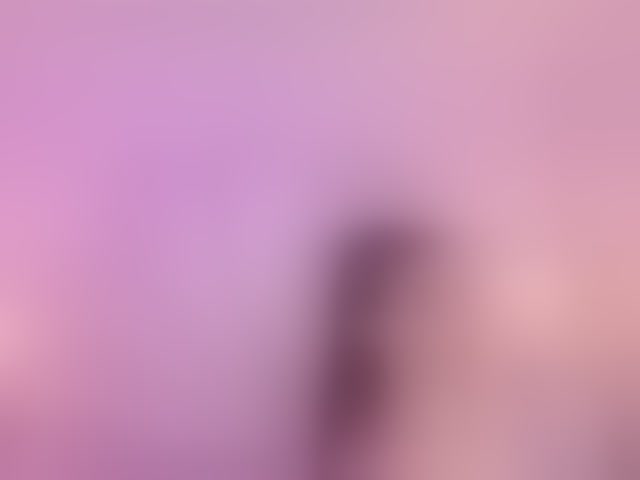 Live sex webcam photo for LevahMia1 #293986759